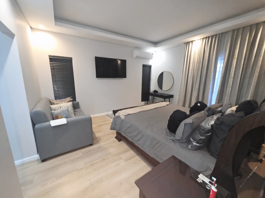 4 Bedroom Property for Sale in Sandown Western Cape